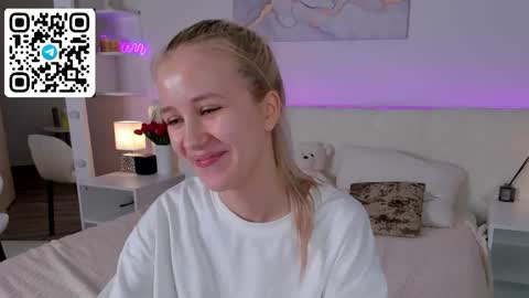 Snapshot of anellyball_ chatting on 04-25-26, 01:41 Anelly online show from 04-25-26, 01:41