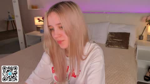 Snapshot of anellyball_ chatting on 05-31-26, 06:09 Anelly online show from 05-31-26, 06:09