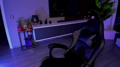 Anne online show from 04-20-26, 05:59