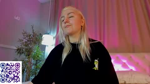 Snapshot of anet_dream chatting on 11-27-25, 04:31 Anet Dream online show from 11-27-25, 04:31