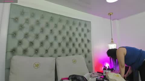 anette_cooper online show from 05-25-26, 03:23