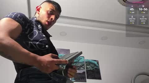 Angel online show from 05-30-26, 03:58