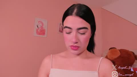 Angel  online show from 09-25-25, 03:54