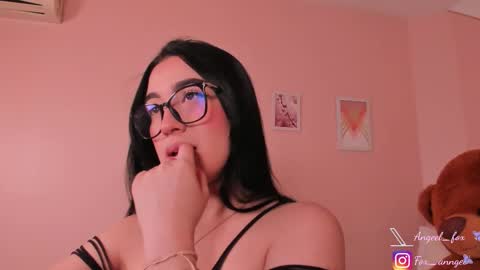 Angel  online show from 11-19-25, 03:28