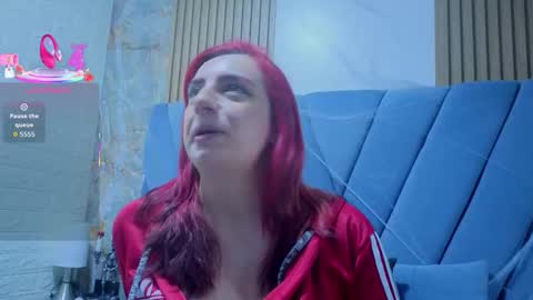 angel__red_ online show from 11-02-25, 03:42