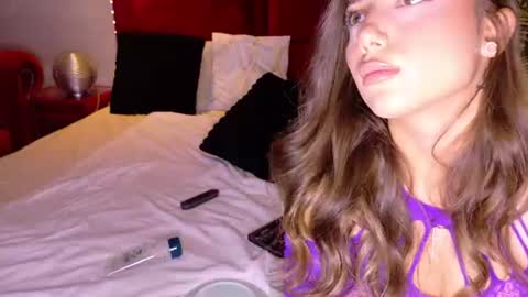Snapshot of angel__vibe chatting on 06-11-26, 09:57 angel__vibe online show from 06-11-26, 09:57