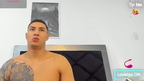 Snapshot of angel_adamx chatting on 07-12-26, 10:06 Angel online show from 07-12-26, 10:06