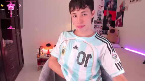 Angel   help me with 100 thumbs up online show from 10-06-25, 09:34