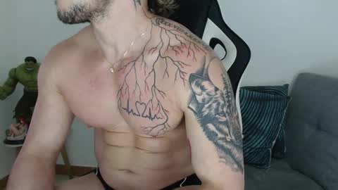 Angel Curl online show from 01-14-26, 07:52