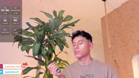 ngel Esteban  online show from 02-02-25, 10:24