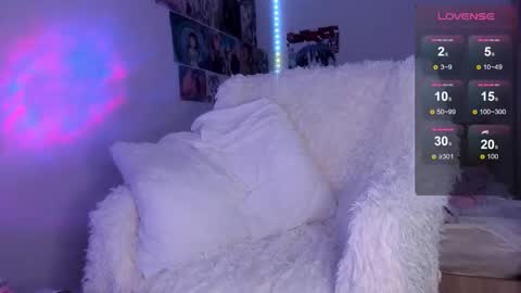 Snapshot of angel_hao chatting on 09-09-25, 11:48 Hao online show from 09-09-25, 11:48