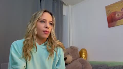 Gabriella online show from 03-07-26, 04:37