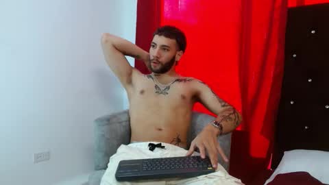 Snapshot of angel_kyrozz chatting on 10-17-25, 07:27 angel_kyrozz online show from 10-17-25, 07:27