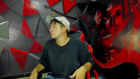 Angel online show from 11-25-25, 08:31