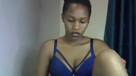 angel_mia5 online show from 03-28-26, 11:43