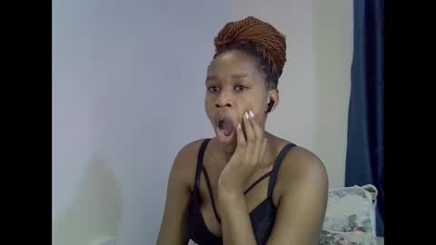 angel_mia5 online show from 04-20-26, 10:07