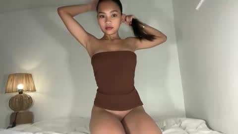 angel_petite07 online show from 03-17-26, 10:18