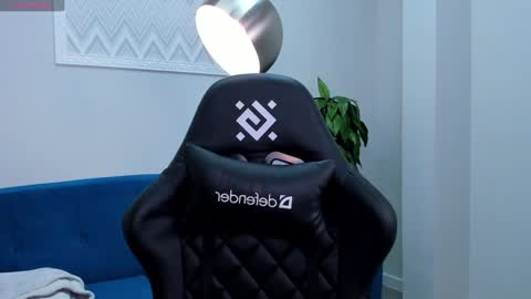 Snapshot of angel_sapphire_ chatting on 12-03-24, 03:55 Angel My schedule GTM2 Mon Tue Wen Thu Fri 0900am-0400pm online show from 12-03-24, 03:55