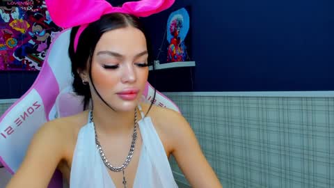 Snapshot of angel_sapphire_ chatting on 12-13-24, 09:02 Angel My schedule GTM2 Mon Tue Wen Thu Fri 0900am-0400pm online show from 12-13-24, 09:02