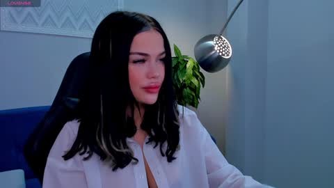 Snapshot of angel_sapphire_ chatting on 12-22-24, 02:06 Angel My schedule GTM2 Mon Tue Wen Thu Fri 0900am-0400pm online show from 12-22-24, 02:06