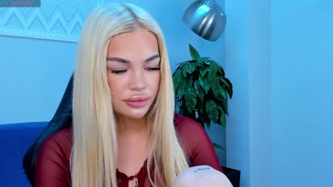 Snapshot of angel_sapphire_ chatting on 03-07-25, 09:07 Angel My schedule GTM2 Mon Tue Wen Thu Fri 0900am-0400pm online show from 03-07-25, 09:07