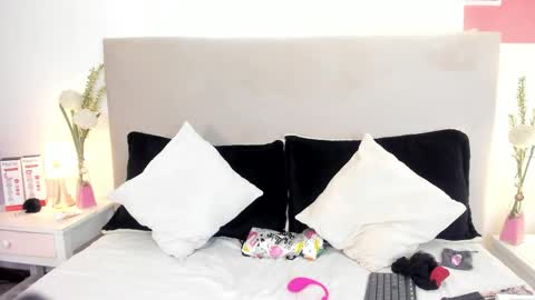 Snapshot of angel_velvet_ chatting on 05-19-26, 01:56 angel_velvet_ online show from 05-19-26, 01:56