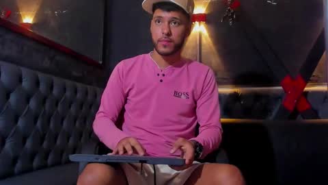 angel_villareal_ online show from 03-13-26, 05:47