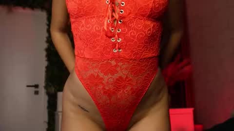 Anysia online show from 11-28-25, 08:33