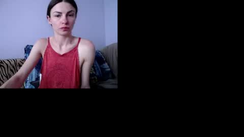 Snapshot of angel_zoe77 chatting on 06-10-26, 11:09 Zoe online show from 06-10-26, 11:09