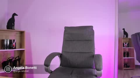 Angela Bonetti online show from 03-07-25, 12:37