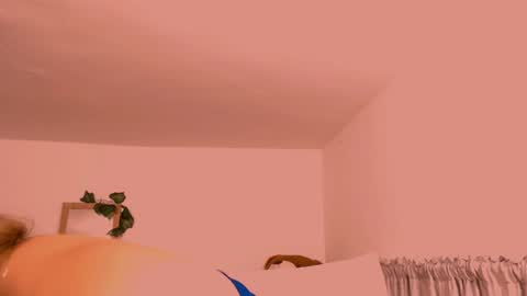 angela online show from 09-16-25, 01:12