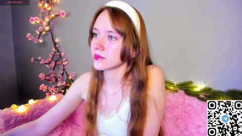 Snapshot of angela_flowers chatting on 01-09-26, 12:57 Angela online show from 01-09-26, 12:57