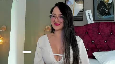 Snapshot of angela_nix chatting on 05-09-26, 03:06 angela_nix online show from 05-09-26, 03:06