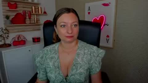 Angela online show from 06-30-26, 05:41