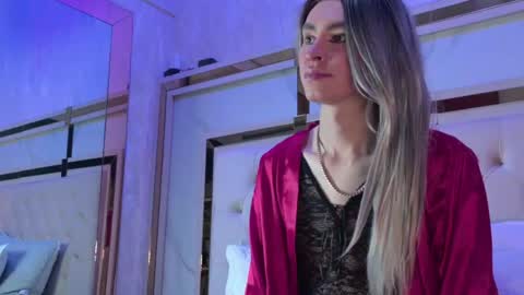 angela_white22 online show from 04-26-26, 07:11