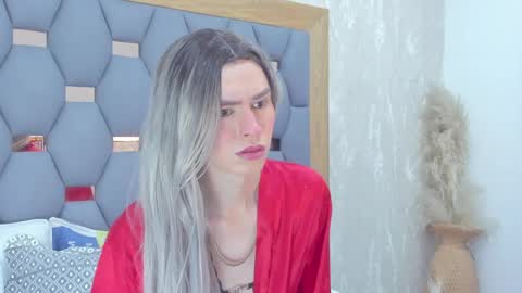 angela_white22 online show from 05-14-26, 12:12