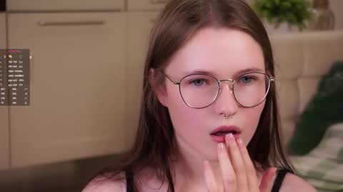 Mary online show from 09-11-25, 12:49