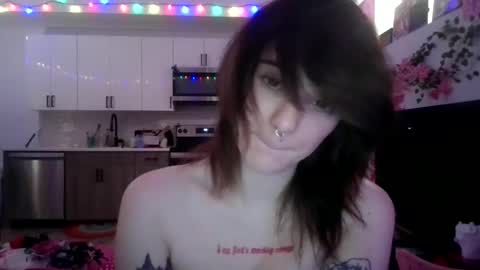 Snapshot of angelalice555 chatting on 09-28-25, 08:09 angelalice555 online show from 09-28-25, 08:09