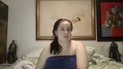 Snapshot of angelamax1 chatting on 06-11-26, 12:08 Max y Angela independent model online show from 06-11-26, 12:08