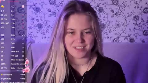 Darsi Anty online show from 12-19-25, 02:46