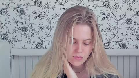 Darsi Anty online show from 05-14-26, 01:29