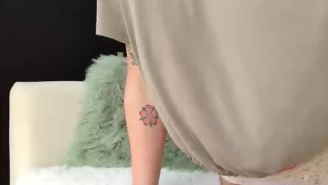 angelbabyphoebe online show from 04-09-26, 04:34