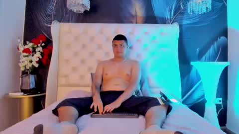 angelblue   online show from 06-20-26, 07:38