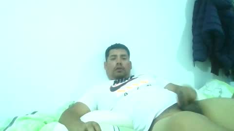 angeldavid90 online show from 12-01-25, 12:37