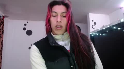 angele online show from 02-05-25, 02:08