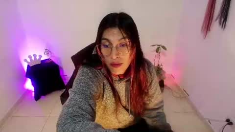 Snapshot of angele_johnson chatting on 07-10-26, 06:54 angele online show from 07-10-26, 06:54