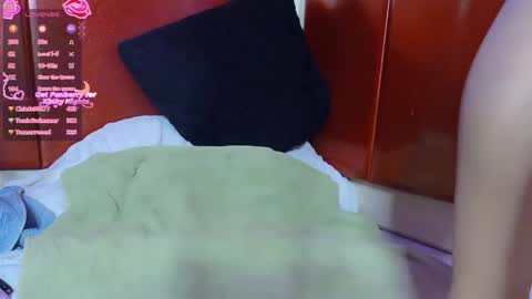 Jenny online show from 04-11-26, 07:45