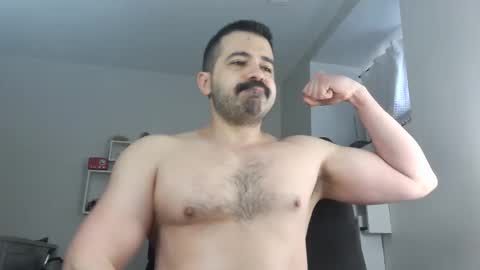 Snapshot of angelfusco chatting on 04-19-26, 04:39 Angel Fusco online show from 04-19-26, 04:39