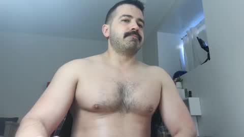 Snapshot of angelfusco chatting on 05-10-26, 11:43 Angel Fusco online show from 05-10-26, 11:43