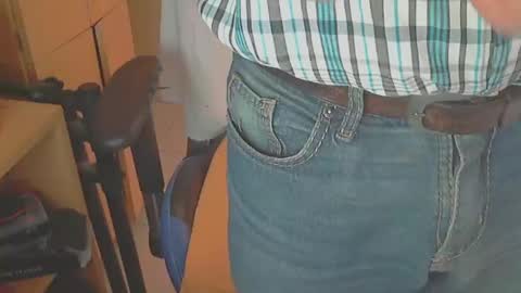 Snapshot of angelgarcia269 chatting on 03-11-25, 11:55 angelgarcia269 online show from 03-11-25, 11:55